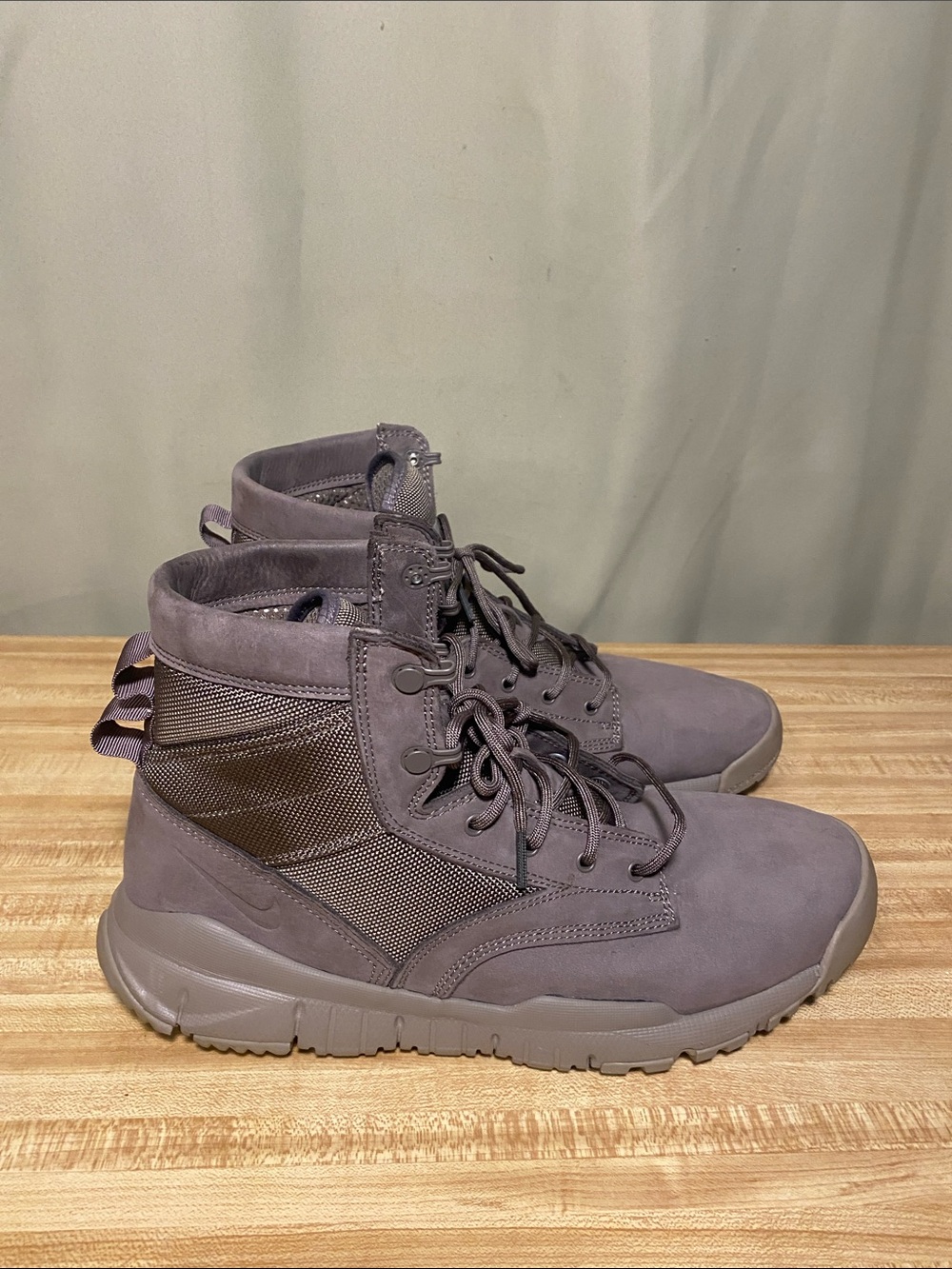 Nike SFB Field 6 Inch Leather Boot 'Dark Mushroom' 862507-201 Mens 11.5